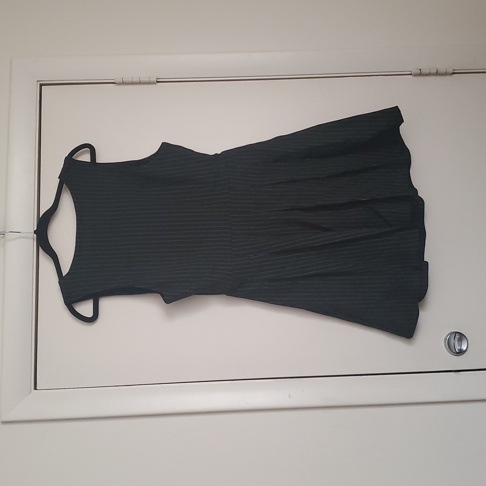 *NWT* Madden Girl Black Pinstripe Mini Dress - Picture 10 of 16